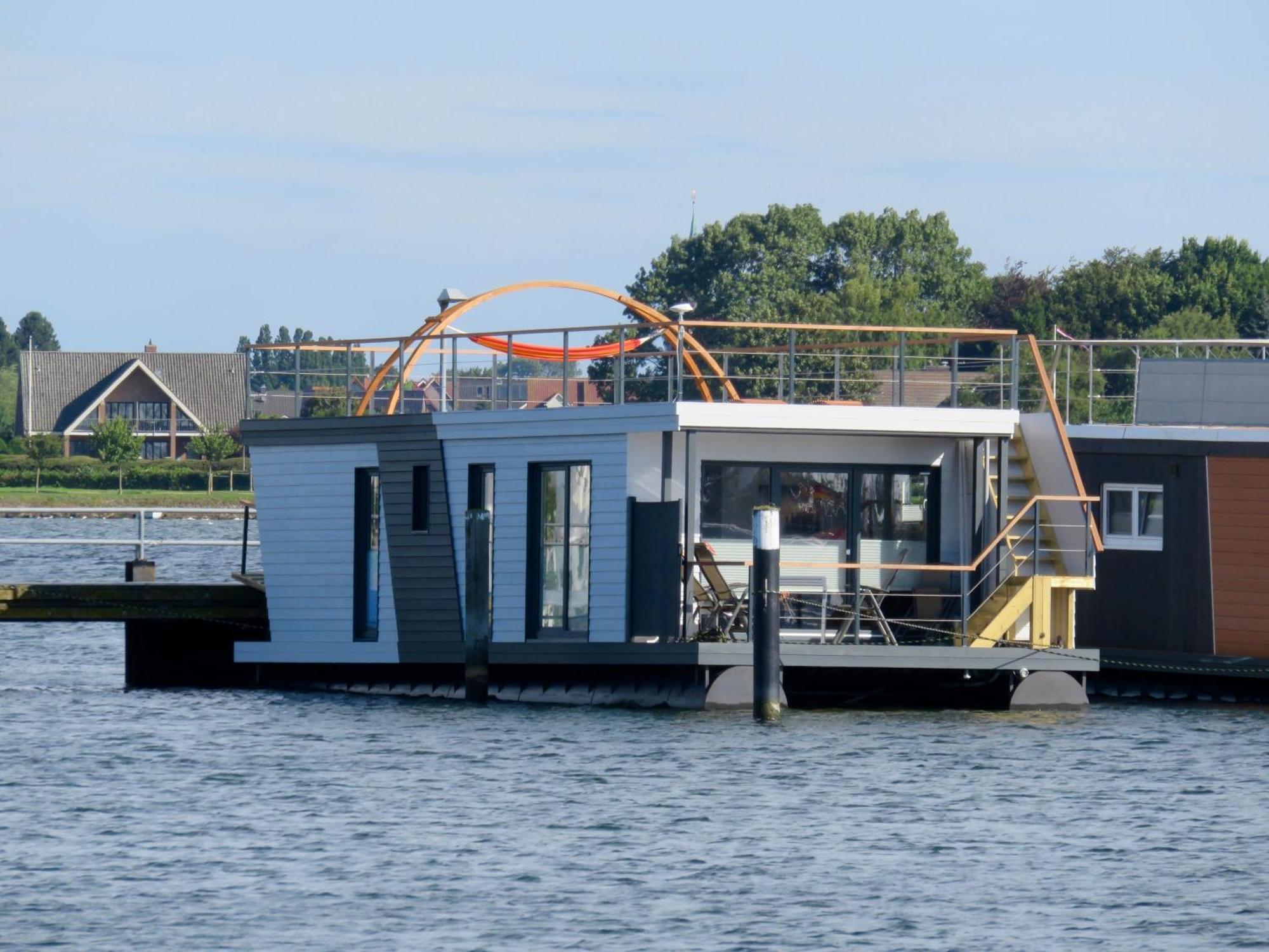 Hausboot Fehmarn 호텔 외부 사진